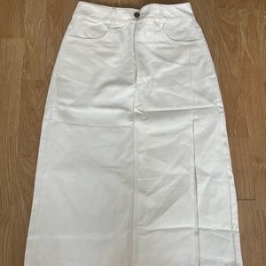 Valija gitana white skirt